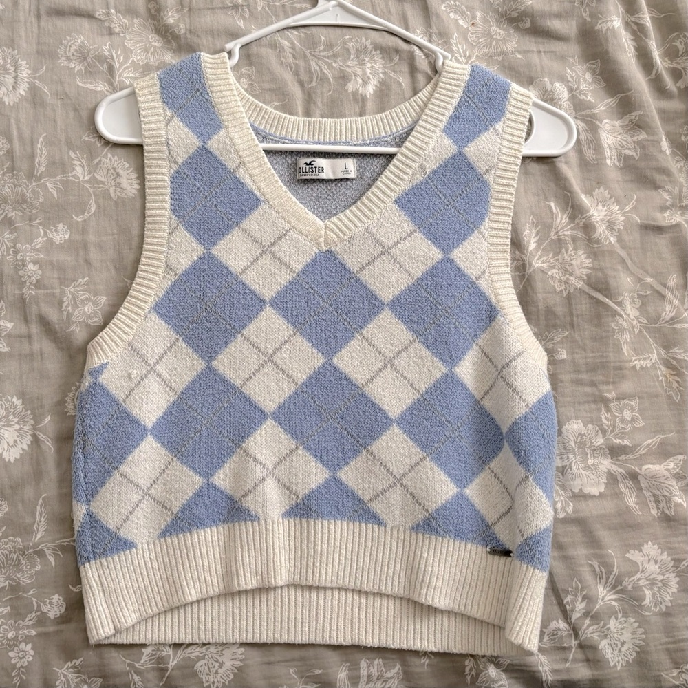 Holster sweater vest